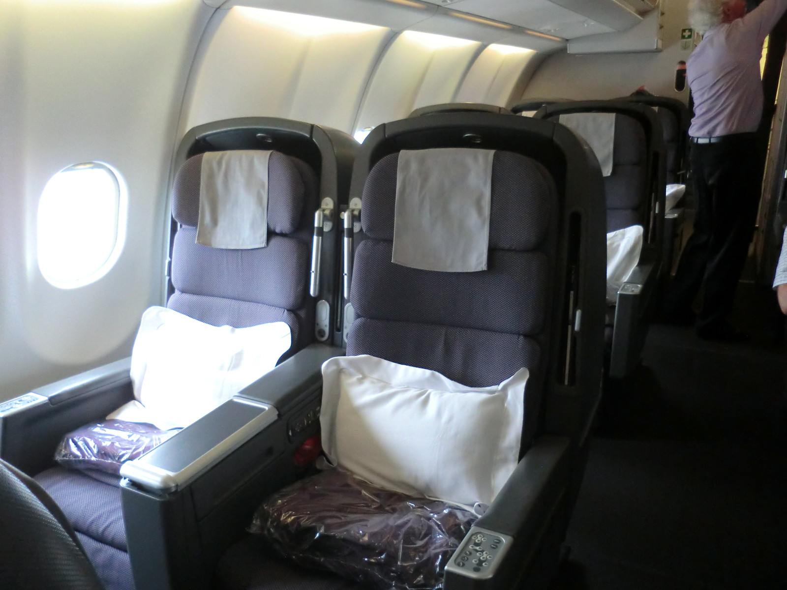 カンタス航空QF35便 メルボルン→シンガポール ビジネスクラス搭乗記（2015.4.17） 大きなやかん…なみあし日記 Trip with  Flights