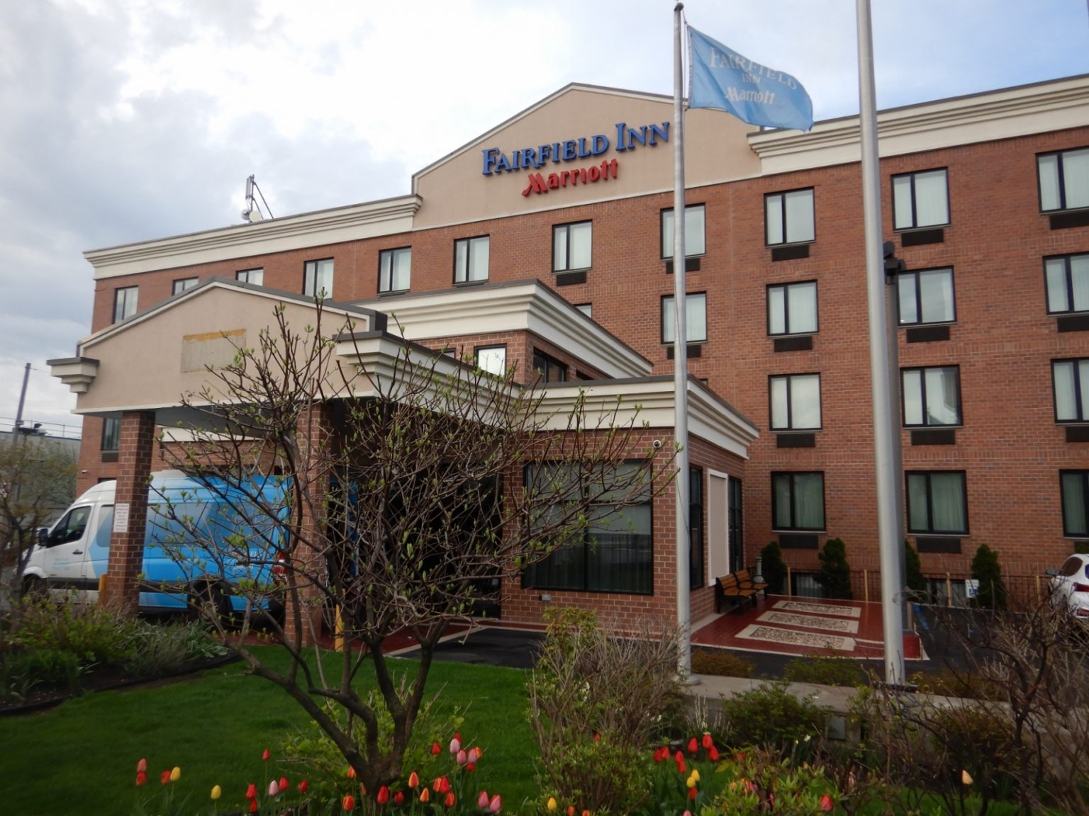 Fairfield Inn by Marriott New York JFK Airport 大きなやかん…なみあし日記 / Trip with Flights